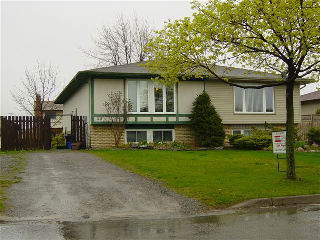 Welcome to 25 Manley Crescent in Thorold, Ontario, Canada