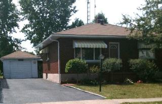 Welcome to 6 Alexandra Boulevard in St. Catharines, Ontario Canada